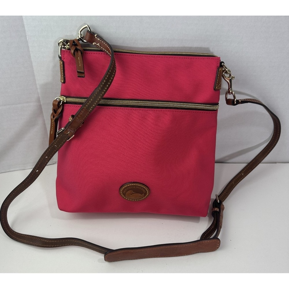 Dooney & Bourke Nylon Zip Crossbody Shoulder Bag Fuchsia Pink Leather Purse - Picture 2 of 15
